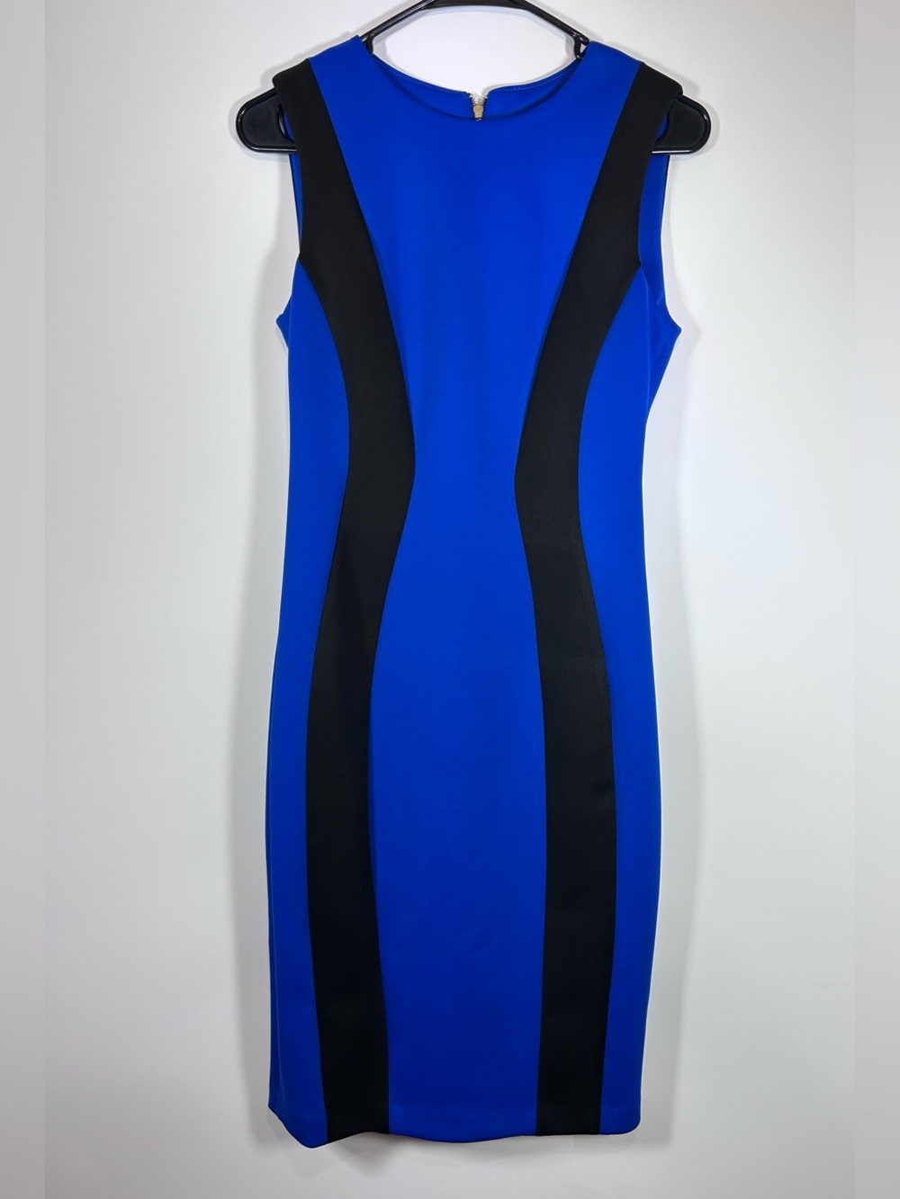 Calvin Klein Size 4 Royal Blue Black Colorblock Sheath Dressing